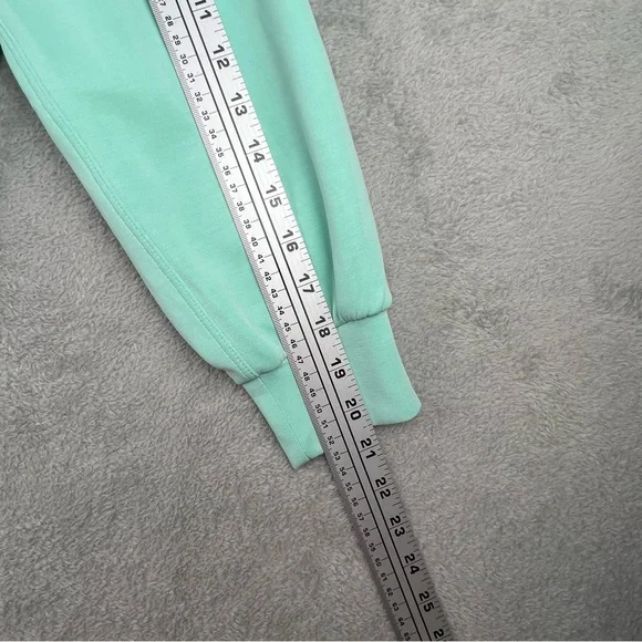 Lululemon Perfectly Oversized Cropped Crew Sweatshirt 6 Softstreme Wild Mint - Picture 7 of 11